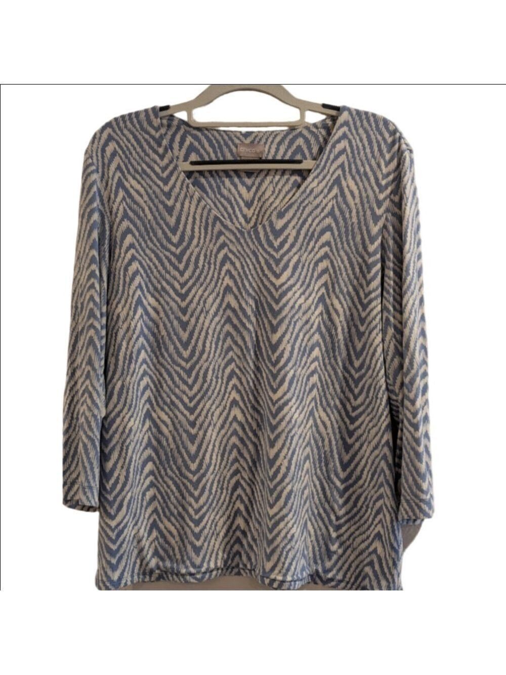 Chico's Blue and White Chevron Design V Neck Top Size Medium
